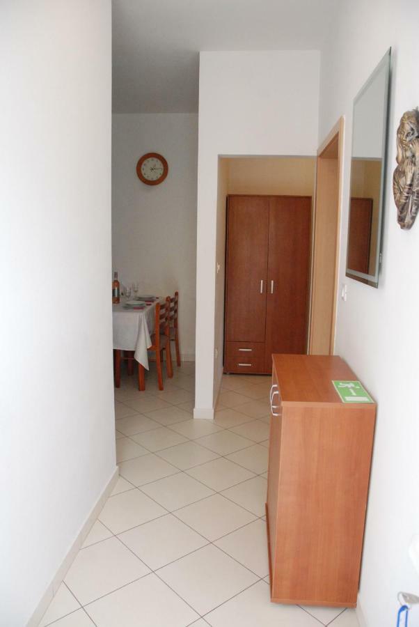 Apartmani Radin Rosini Exterior photo