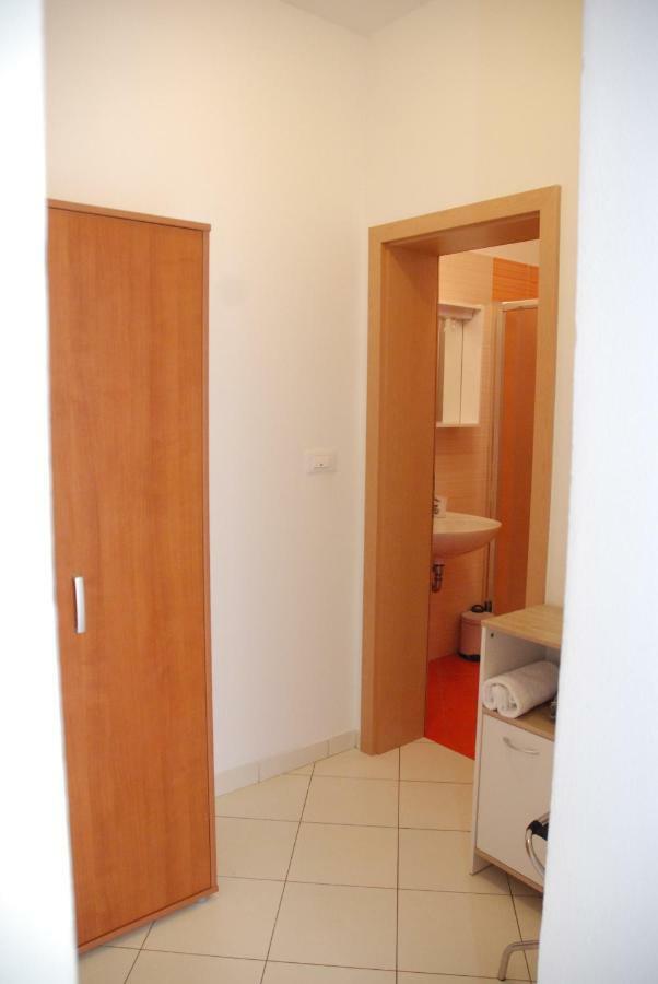 Apartmani Radin Rosini Exterior photo