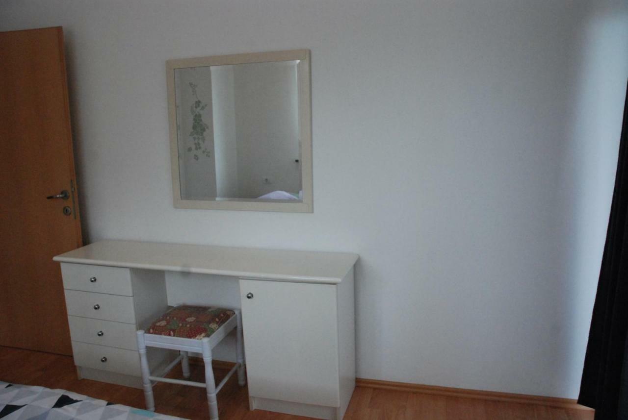 Apartmani Radin Rosini Exterior photo