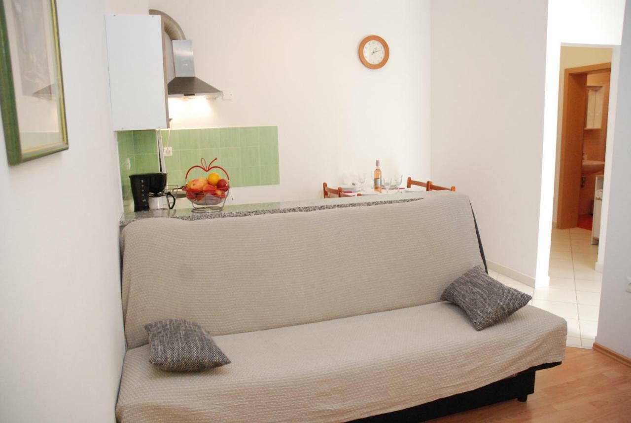 Apartmani Radin Rosini Exterior photo