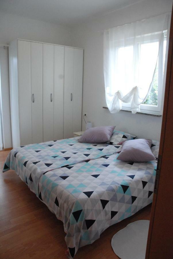 Apartmani Radin Rosini Exterior photo